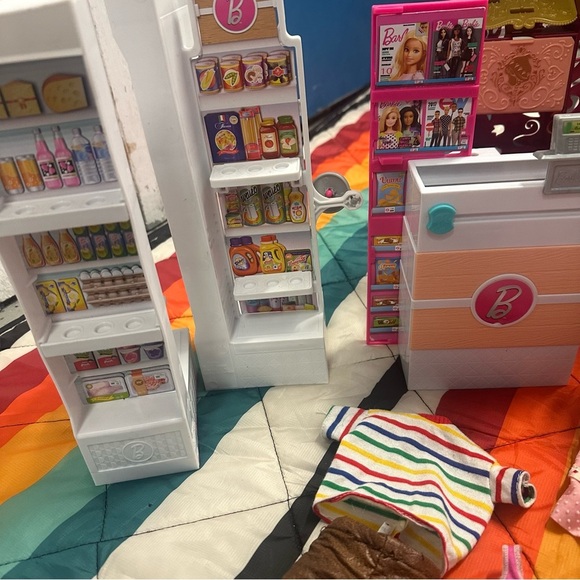 Vintage- now Barbie huge lot! Collectible hard to find - Picture 2 of 16